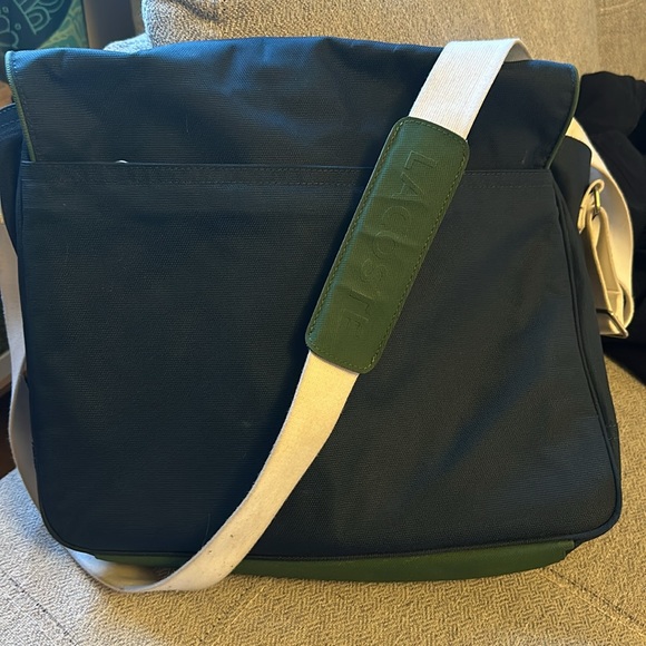 Lacoste messenger bag - blue/green - clean and barely used - Picture 4 of 4